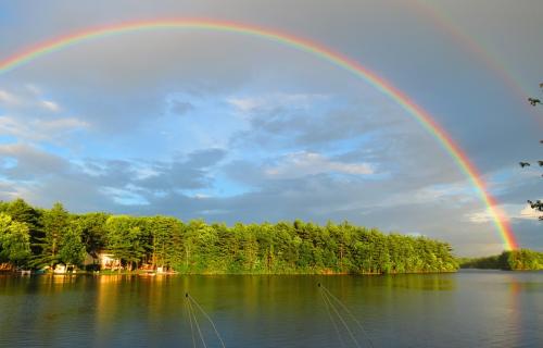 lago con arcoiris lago con arcoiris