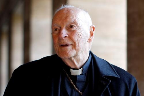 Vaticano: un inédito informe revela cómo un abusador llegó a ser cardenal en EE.