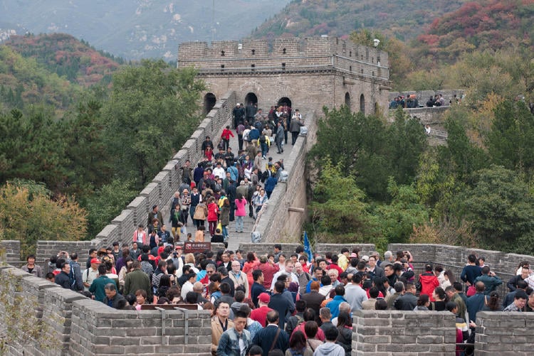 Muralla china llena de turistas