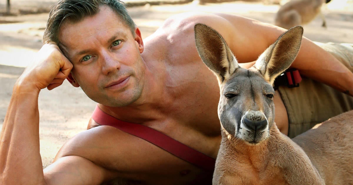 ¡Que manguera! Bomberos australianos posan con animales para el calendario 2020