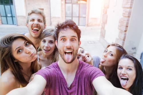 Conoce al joven que crea filtros que son furor en las redes sociales