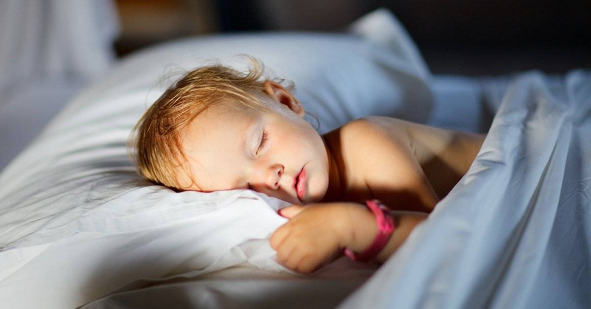 Técnica 4-7-8 para que un niño se duerma en un minuto